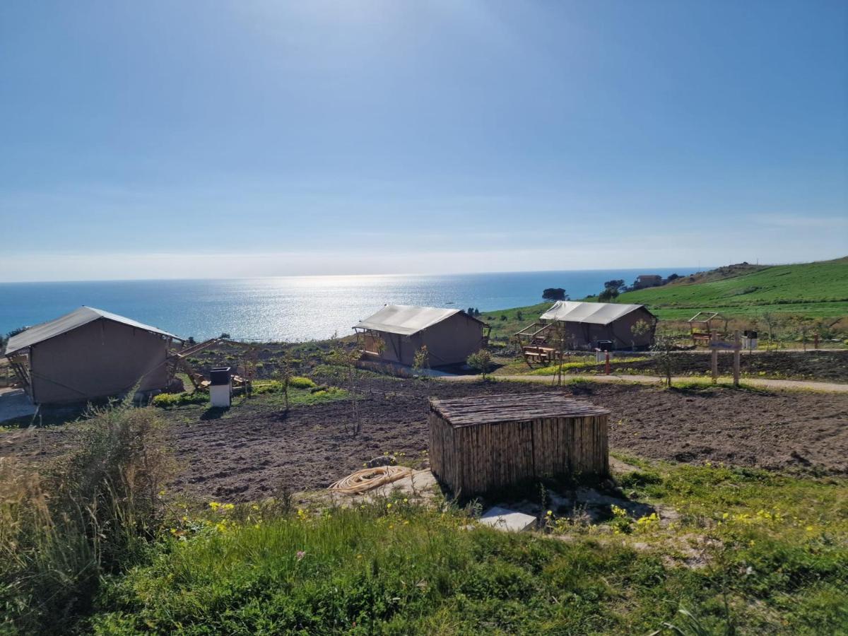 Tendu' Punta Bianca Glamping Camp Пальма-ди-Монтекьяро Экстерьер фото
