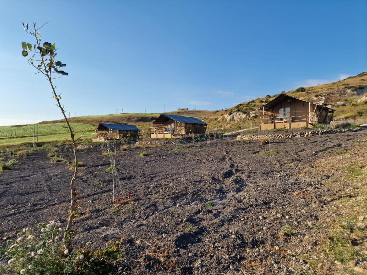 Tendu' Punta Bianca Glamping Camp Пальма-ди-Монтекьяро Экстерьер фото