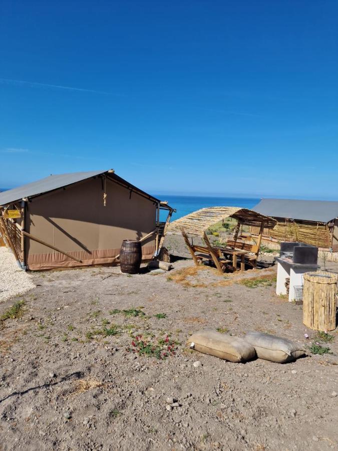 Tendu' Punta Bianca Glamping Camp Пальма-ди-Монтекьяро Экстерьер фото