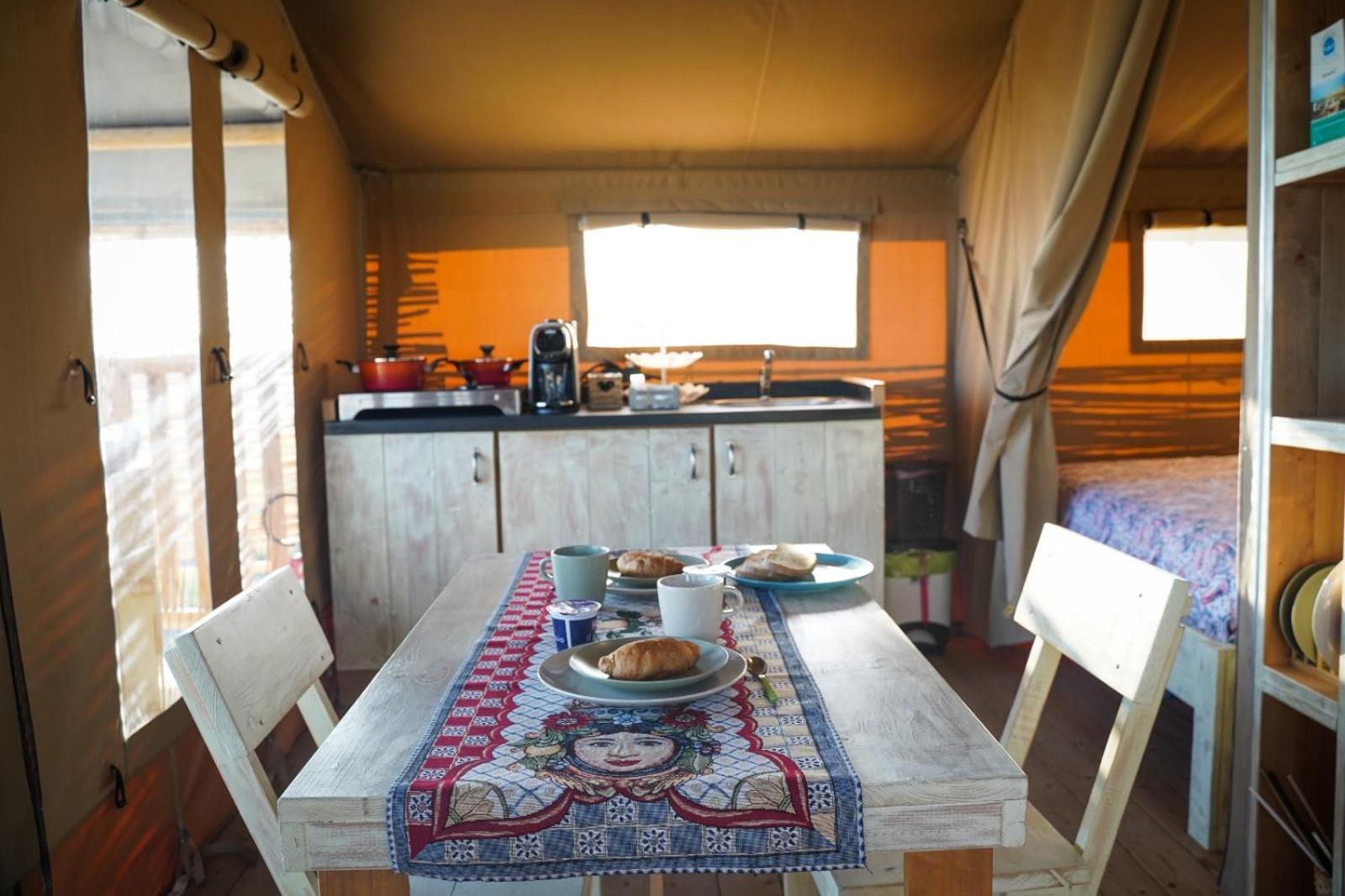 Tendu' Punta Bianca Glamping Camp Пальма-ди-Монтекьяро Экстерьер фото