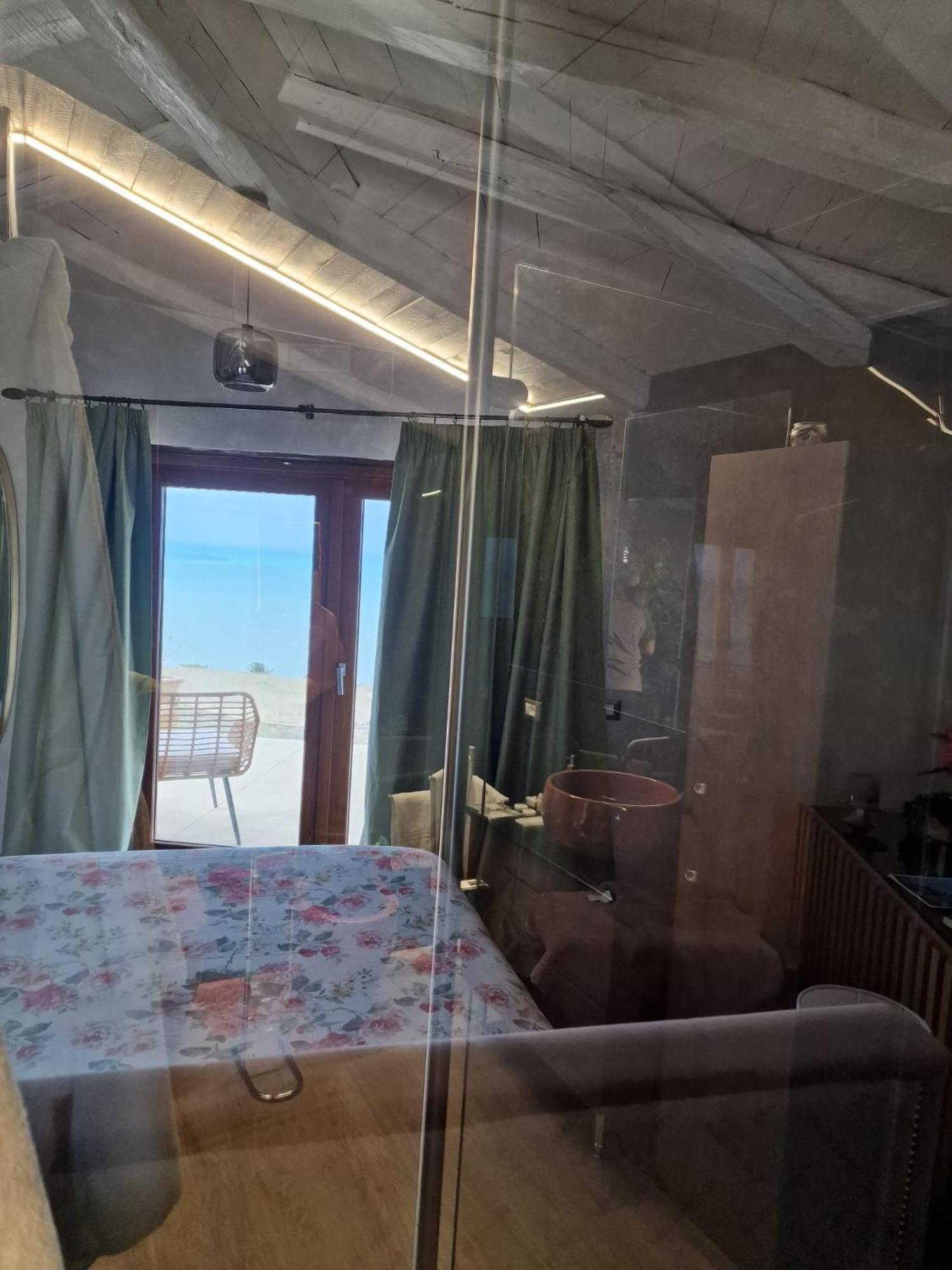 Tendu' Punta Bianca Glamping Camp Пальма-ди-Монтекьяро Экстерьер фото